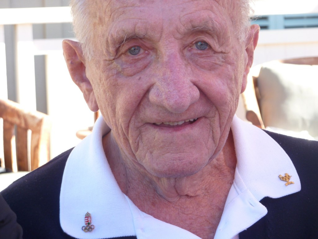 Sandor Tarics, pictured here aged 100 in 2013, is supporting Budapest's bid ©HOC