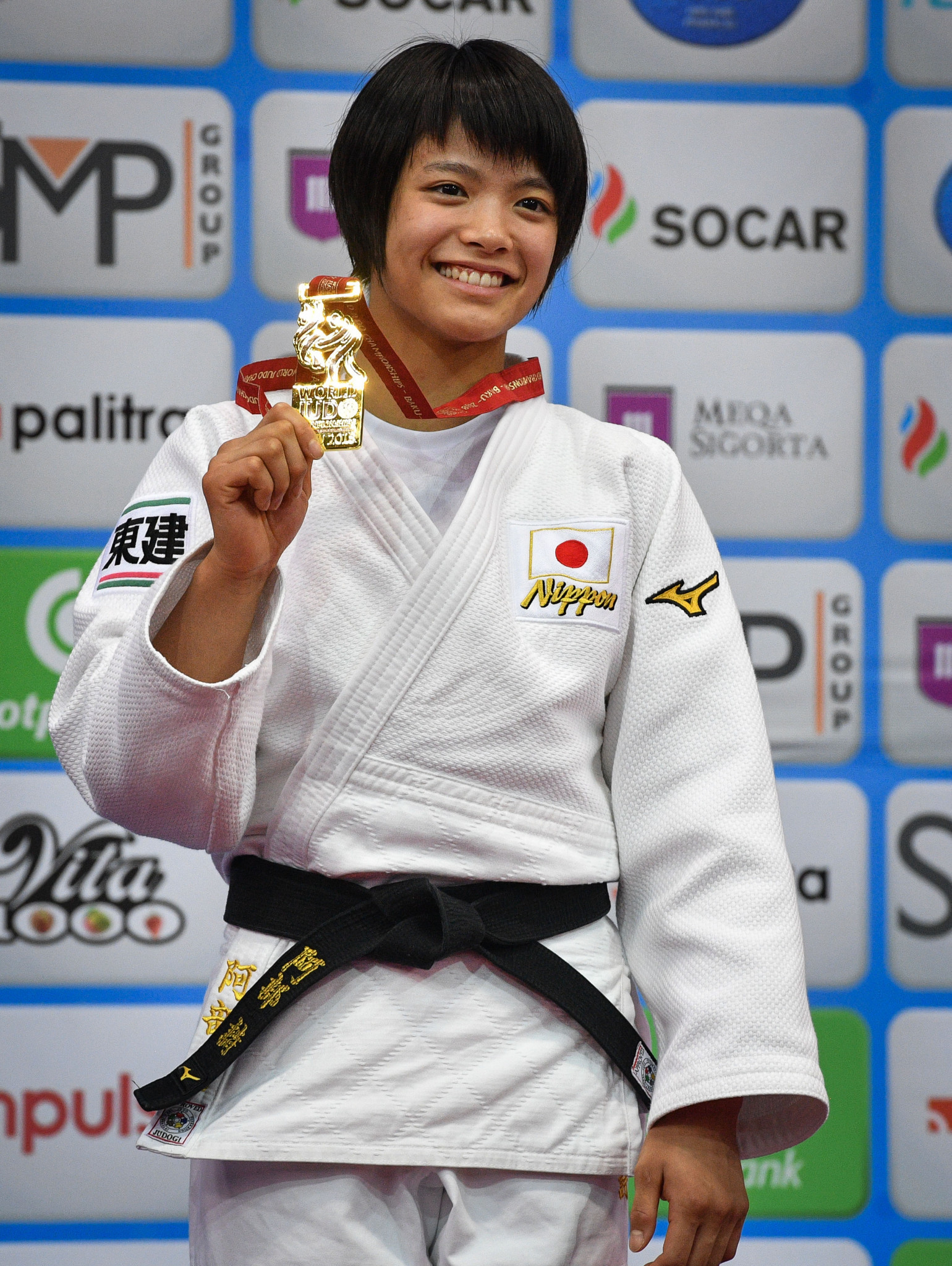 Uta Abe takes gold in the women's under-52kg category at her first World Championships ©Getty Images