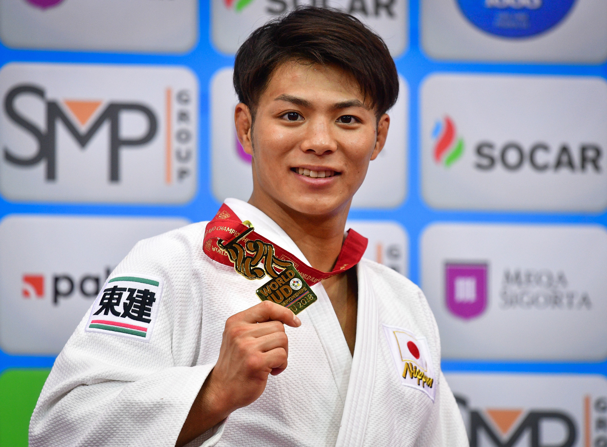 In the men's under-66kg category, Hifumi Abe successfully defended his title ©Getty Images
