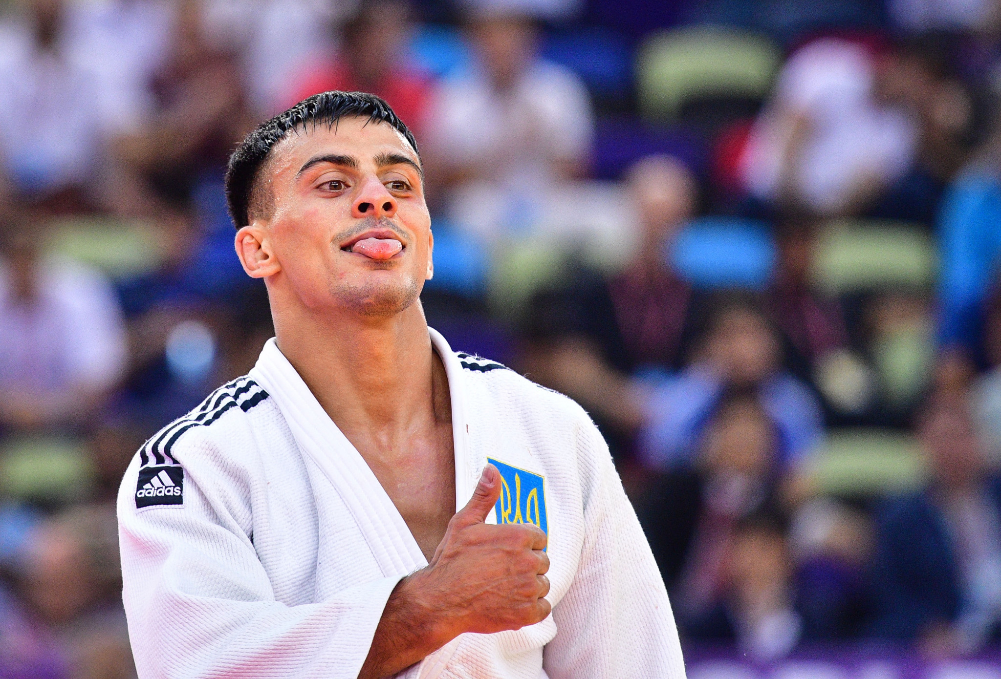 Former world champion, Ukraine's Georgii Zantaraia celebrates winning the bronze in Baku ©Getty Images
