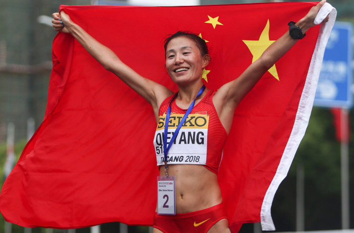 Olympic silver medallist Qieyang Shijie, pictured with silver at this year's IAAF World Race Walking Team Championships Taicang 2018, is one of the favourites in Taihu tomorrow ©Getty Images  