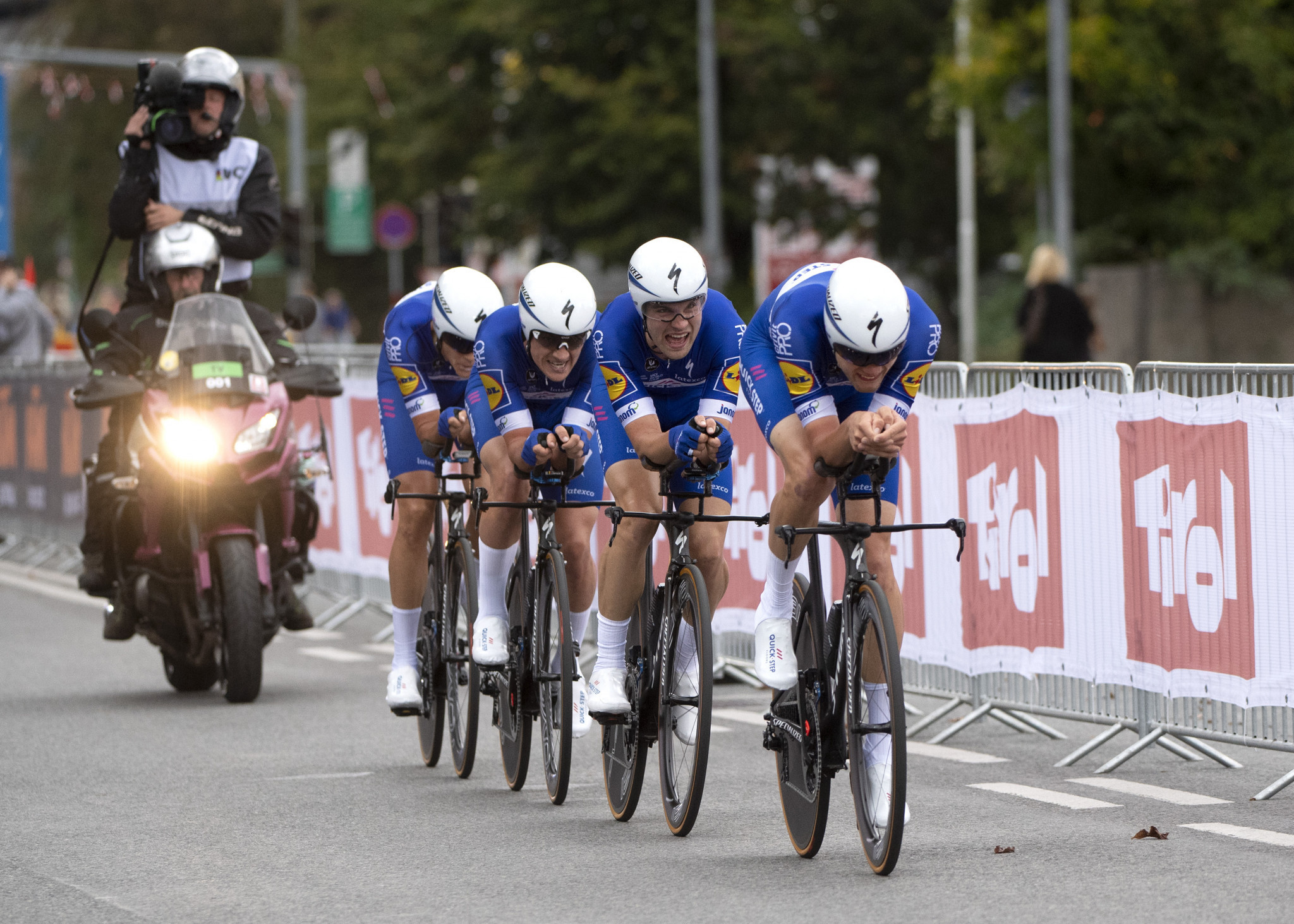 Quick-Step Floors and Canyon-Sram Racing take team time trial honours at UCI Road World Championships