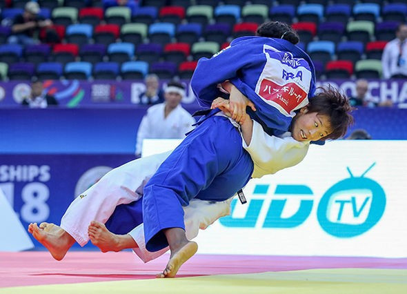 Japan beat France 4-1 to retain the mixed team world title ©IJF