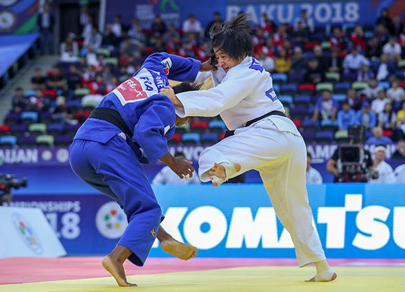 Tsukasa Yoshida's win over Priscilla Gneto of France took Japan one step closer to the gold medal ©IJF