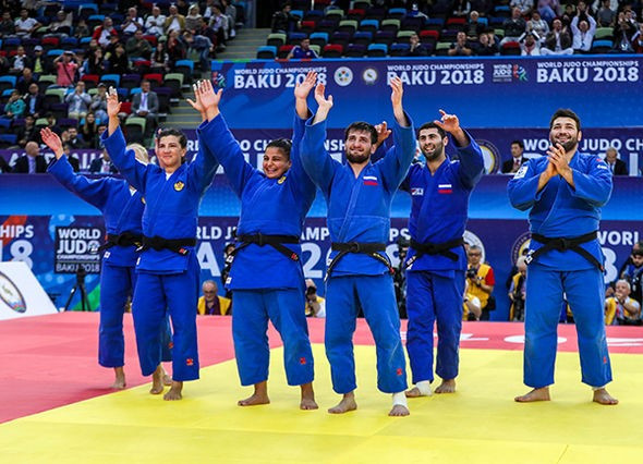 The Russian mixed team won bronze, but their President was not there to witness it ©IJF