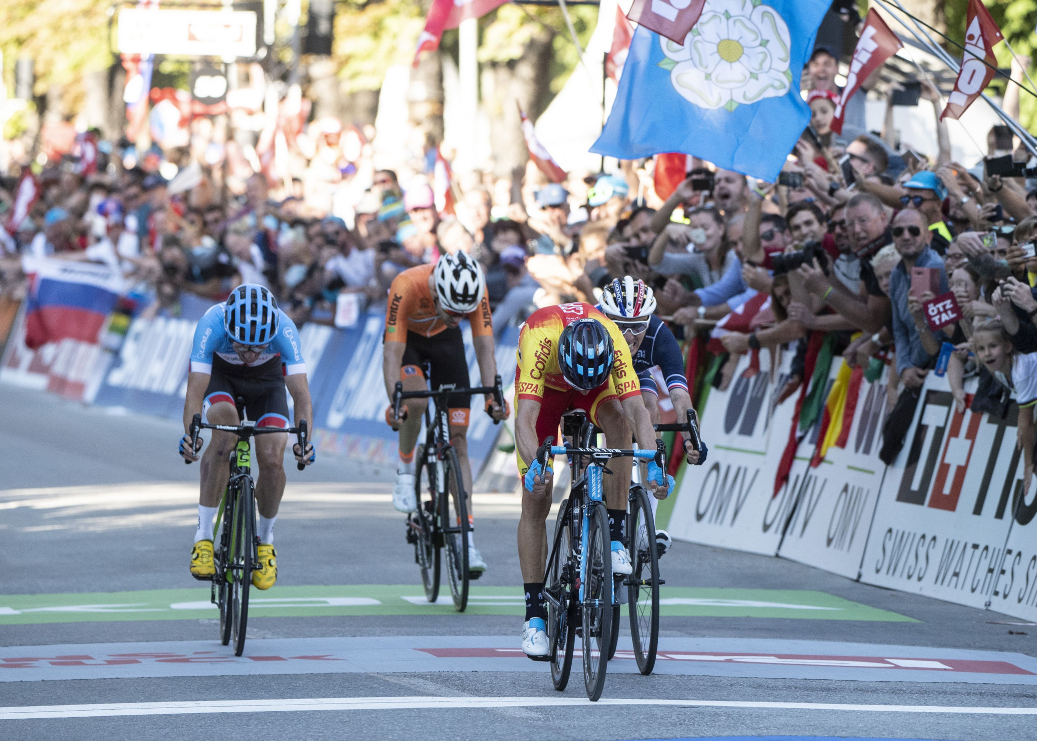 Valverde wait over as Spaniard clinches men's road race title at UCI Road World Championships