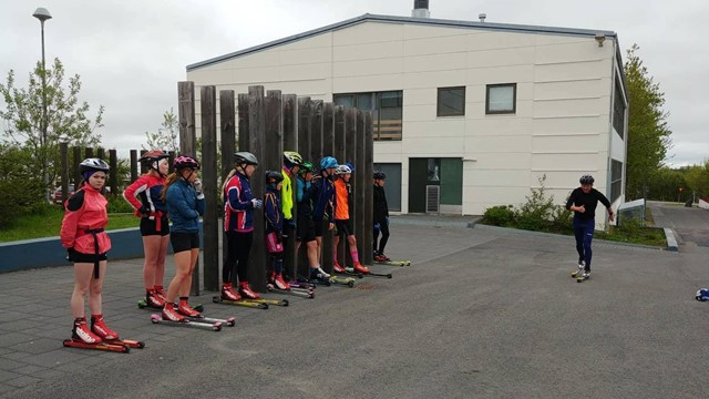 Icelandic Ski Federation hold training camps for young athletes with FIS support