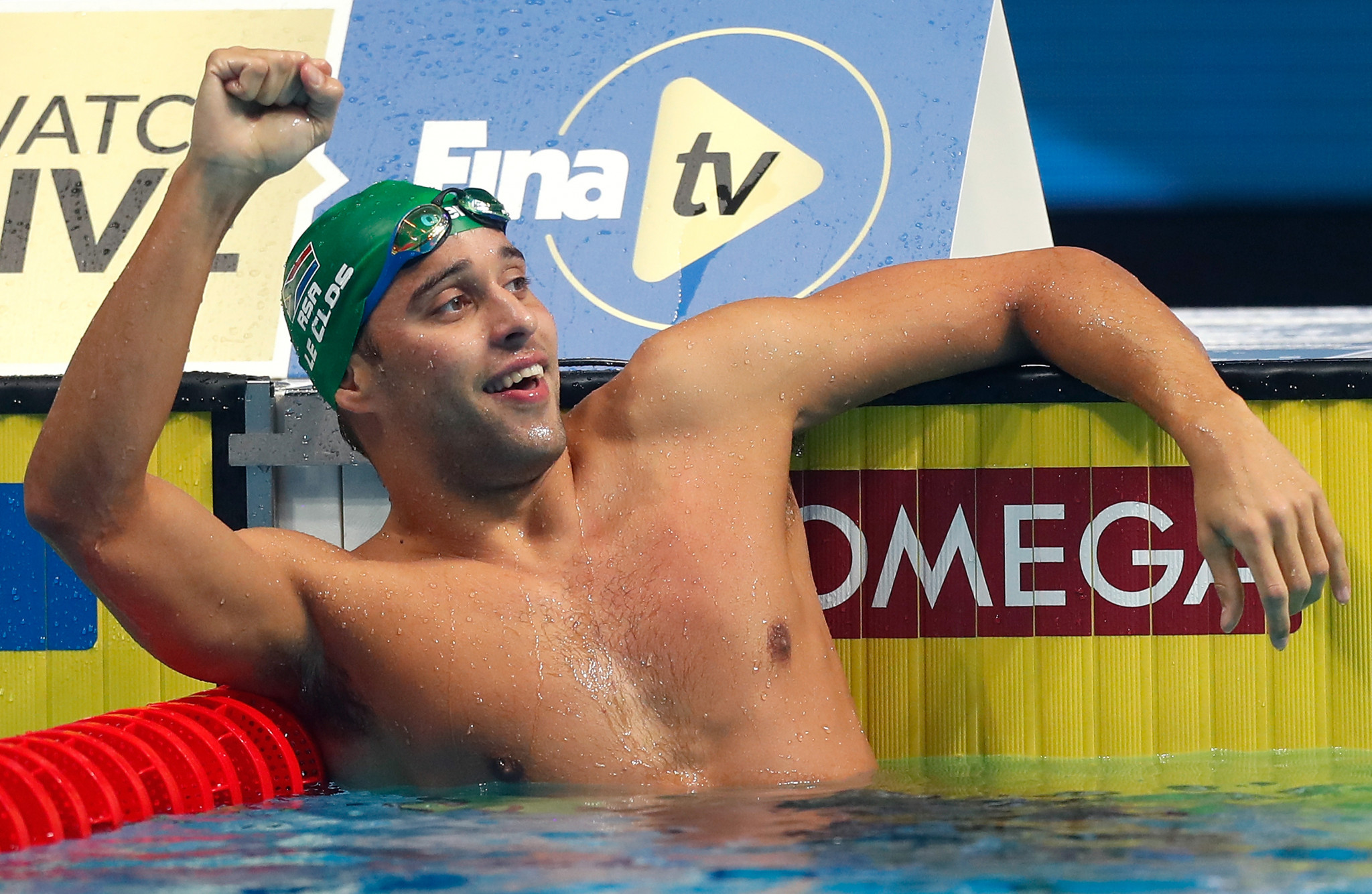 Chad Le Clos celebrates winning his second gold of the FINA Swimming World Cup in Budapest ©Getty Images