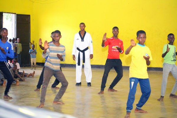 Taekwondo Humanitarian Foundation celebrate golden success of Para-athlete