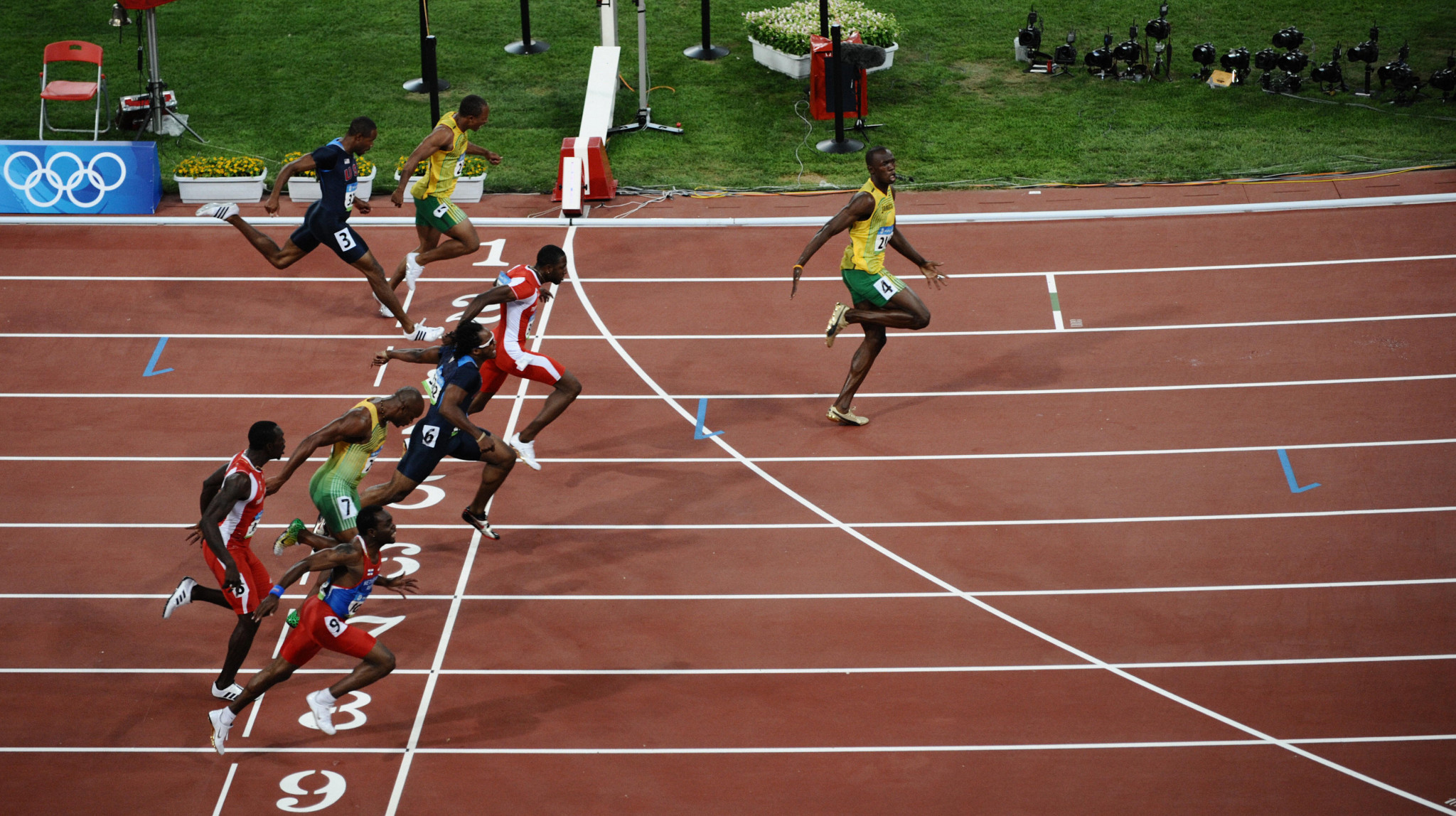 Usain Bolt was far ahead of the rest of the 100m field at Beijing 2008 ©Getty Images
