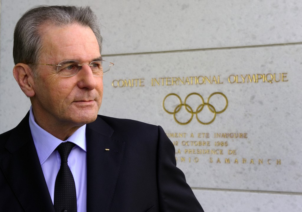 Former IOC President Jacques Rogge asked Wu to wait until 2006 to run for the AIBA Presidency for a second time