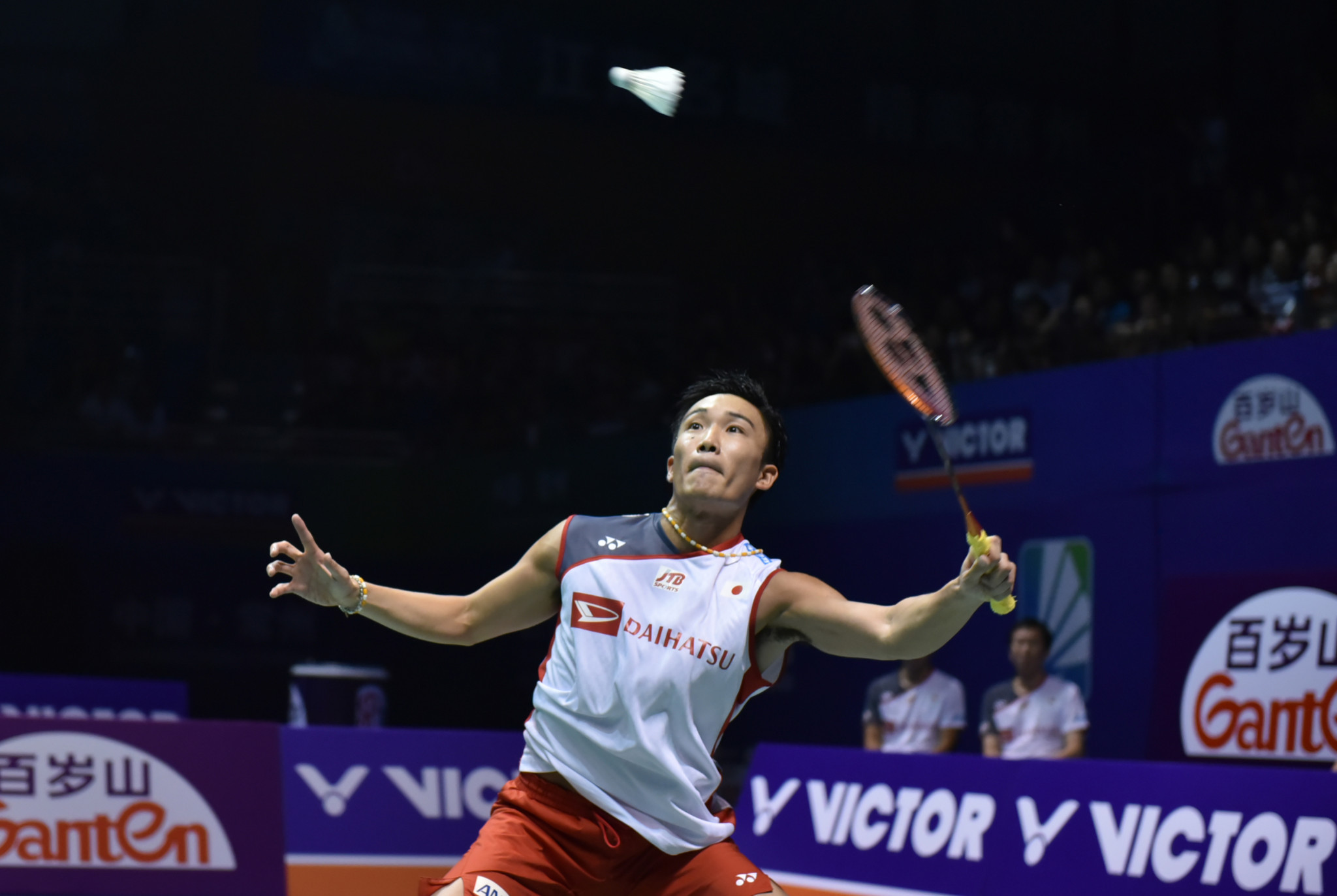 World champion Kento Momota eased through to the semi-finals of the BWF Denmark Open with a straight-games victory over Thailand's Khosit Phetpradab in Odense today ©Getty Images