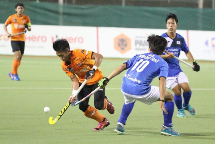 Malaysia, in yellow, qualified for the 2018 Asian Hockey Champions Trophy in Oman with a 4-2 victory over South Korea ©Twitter