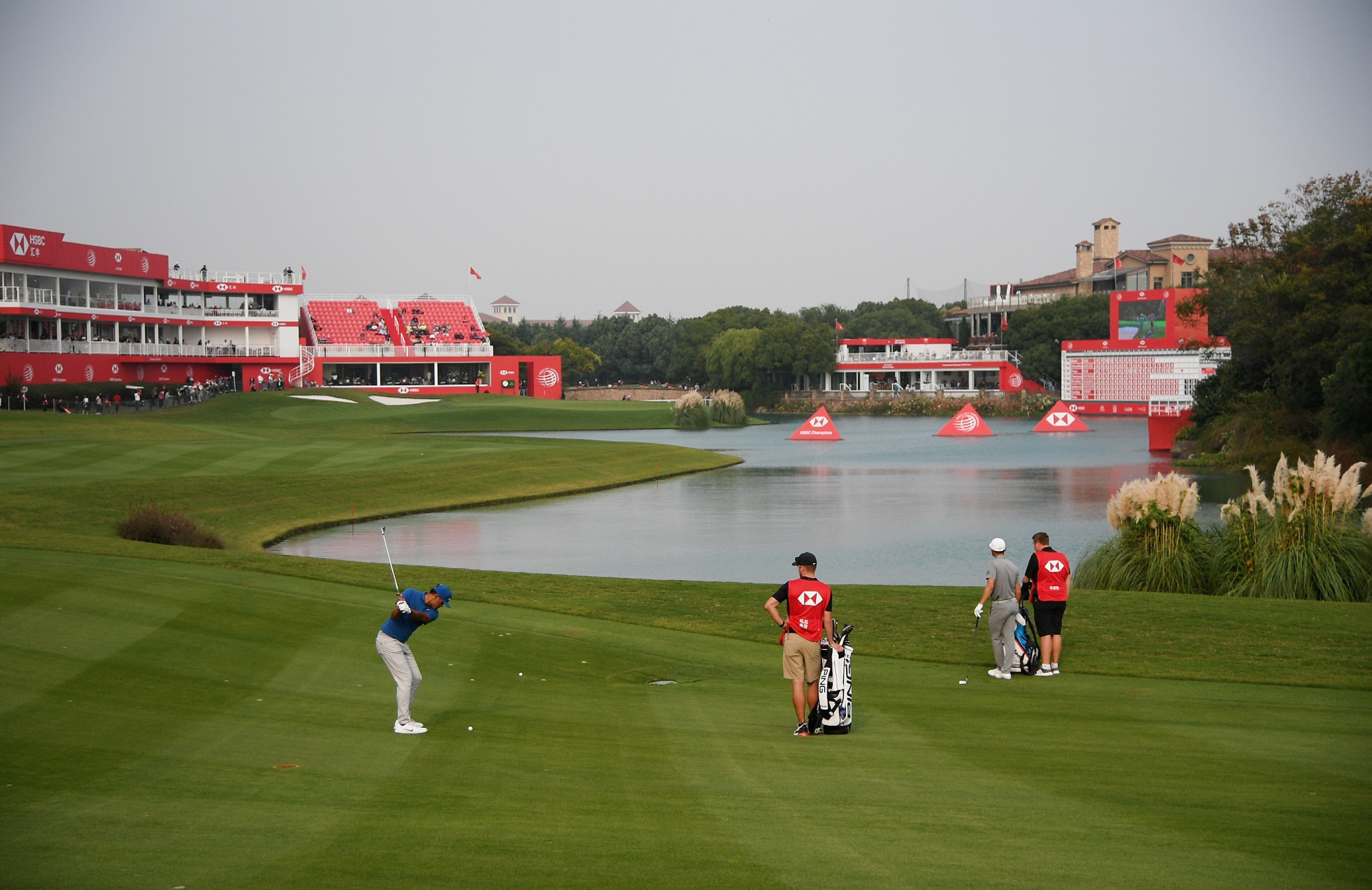 Finau assumes lead at World Golf Championships in Shanghai