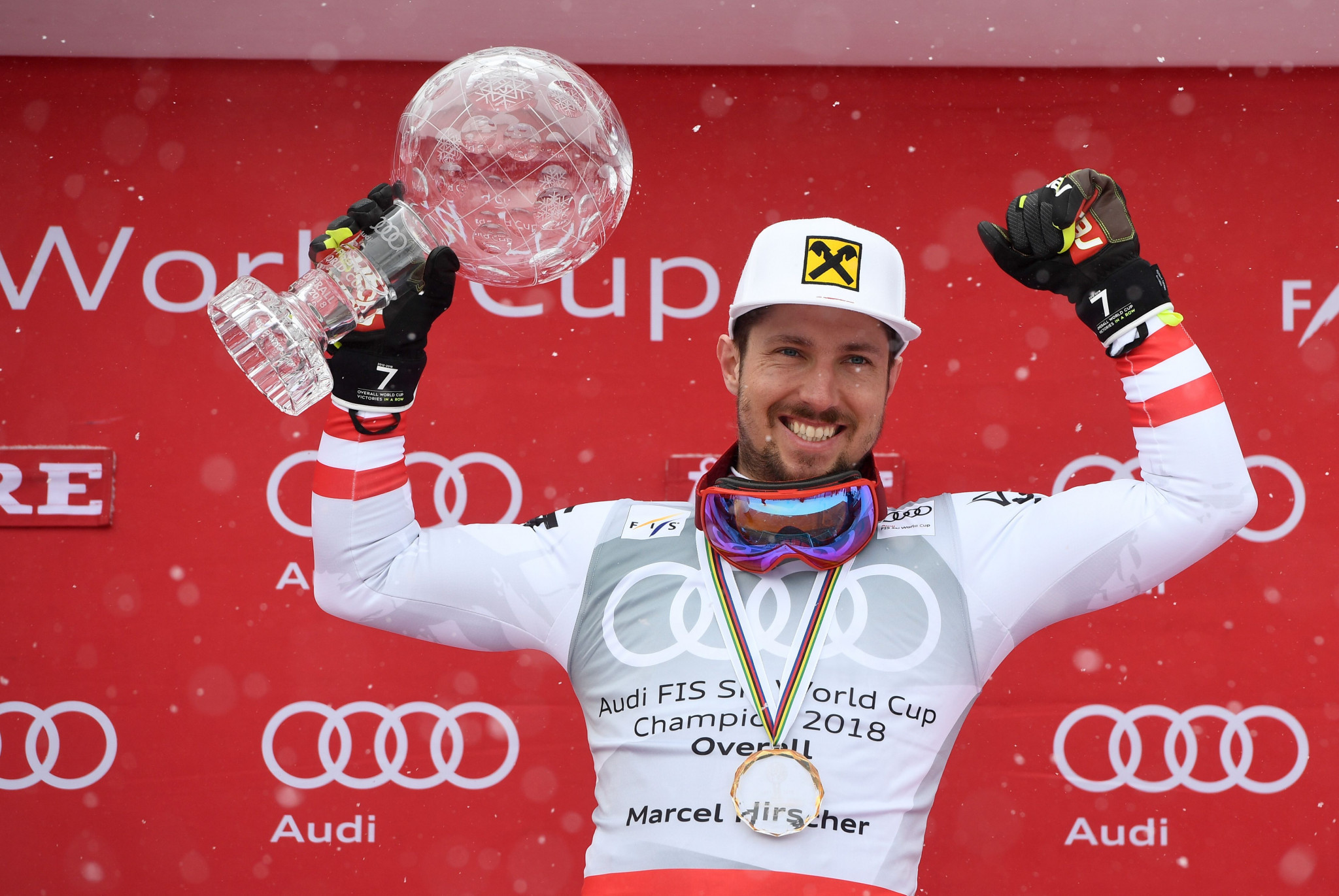 Hirscher out to extend record as athletes prepare for FIS Alpine Skiing World Cup opener