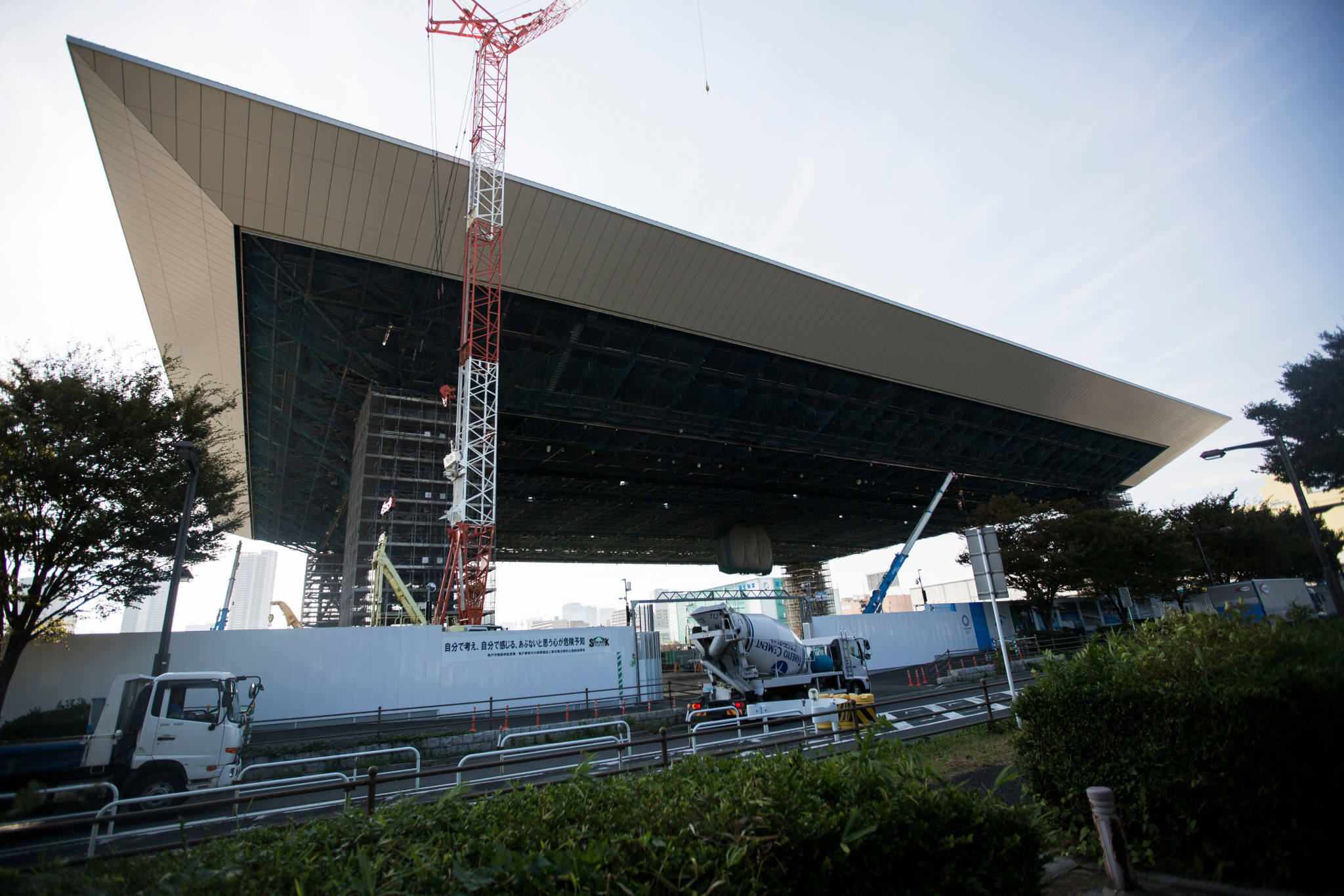 The construction of venues for the Tokyo 2020 Olympic and Paralympic Games is experiencing difficulties, with the company responsible for the construction of the Olympic Aquatics Centre admitting that they manipulated earthquake safety data ©Getty Images