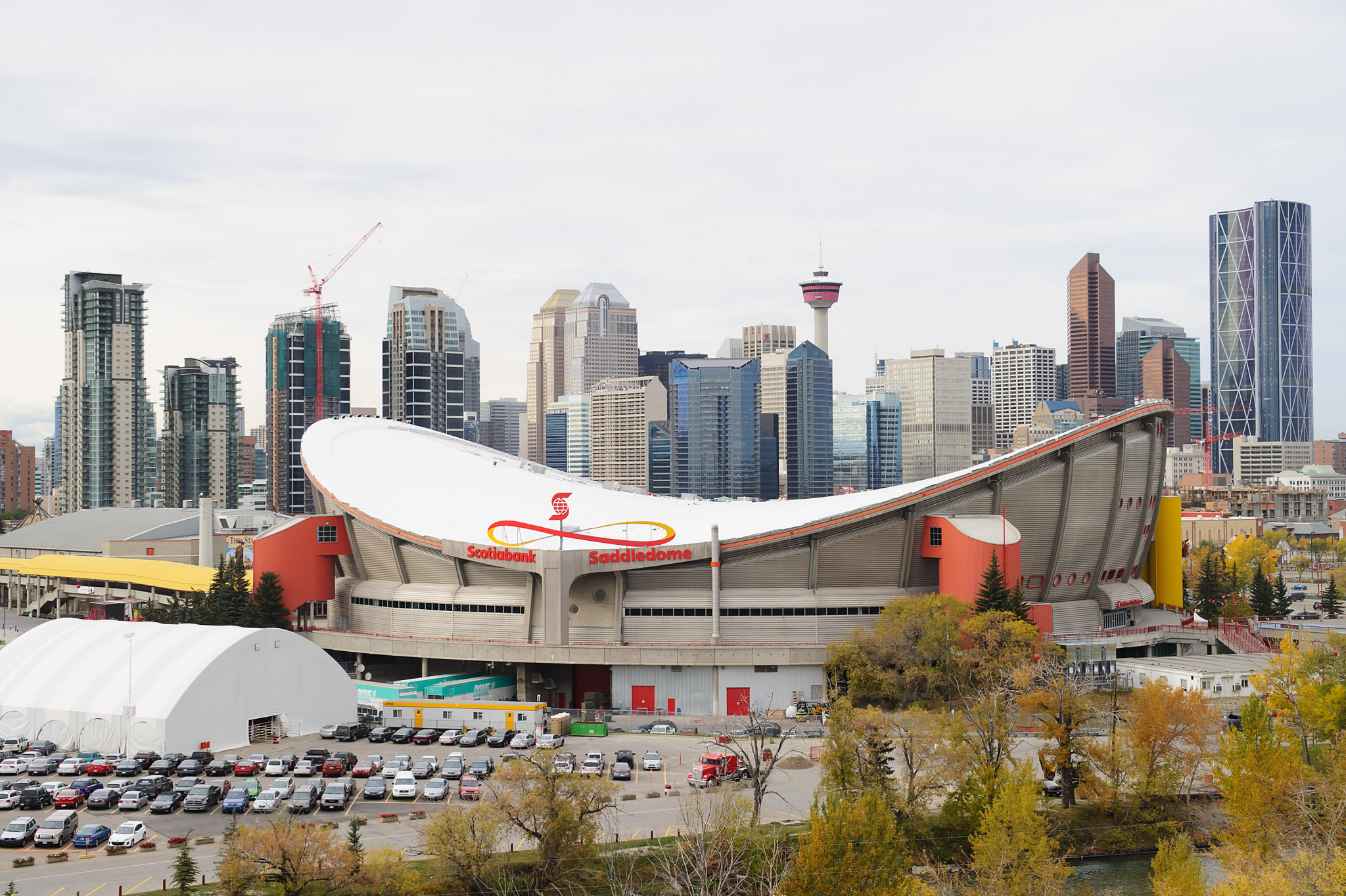Calgary 2026 has announced the signing of an agreement between the Federal and Provincial Governments to consider a funding proposal that would provide their share of the public dollars needed to stage the Winter Olympics and Paralympics ©Getty Images