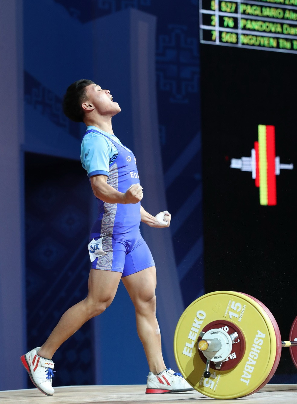 Thailand's Thunya Sukcharoen won all three gold medals on offer in the women's 45kg category ©IWF