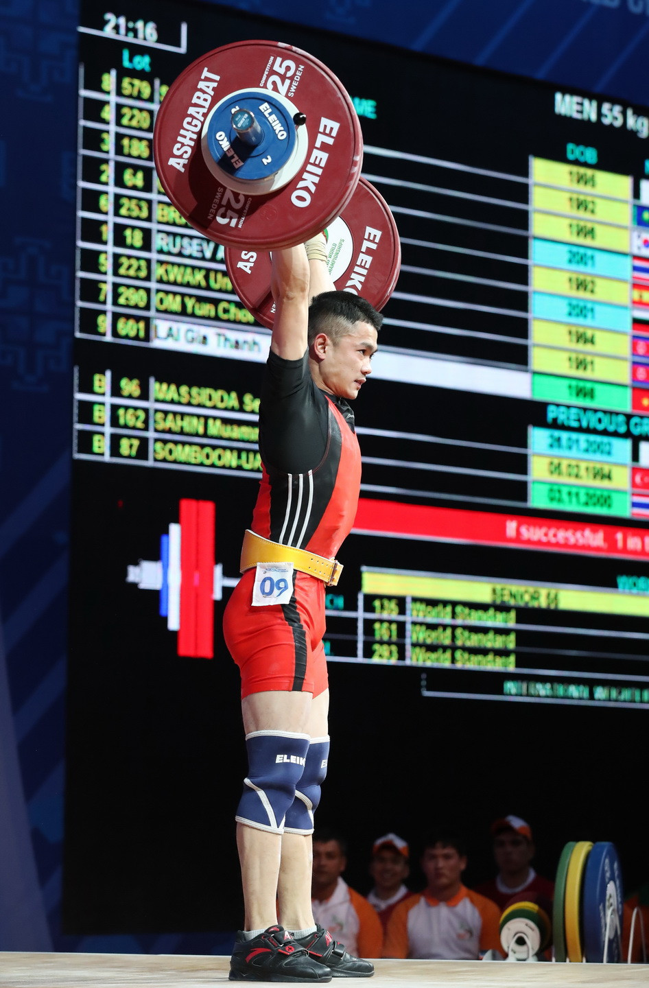 Vietnam’s Lai Gia Thanh came second in the clean and jerk with 142kg ©IWF