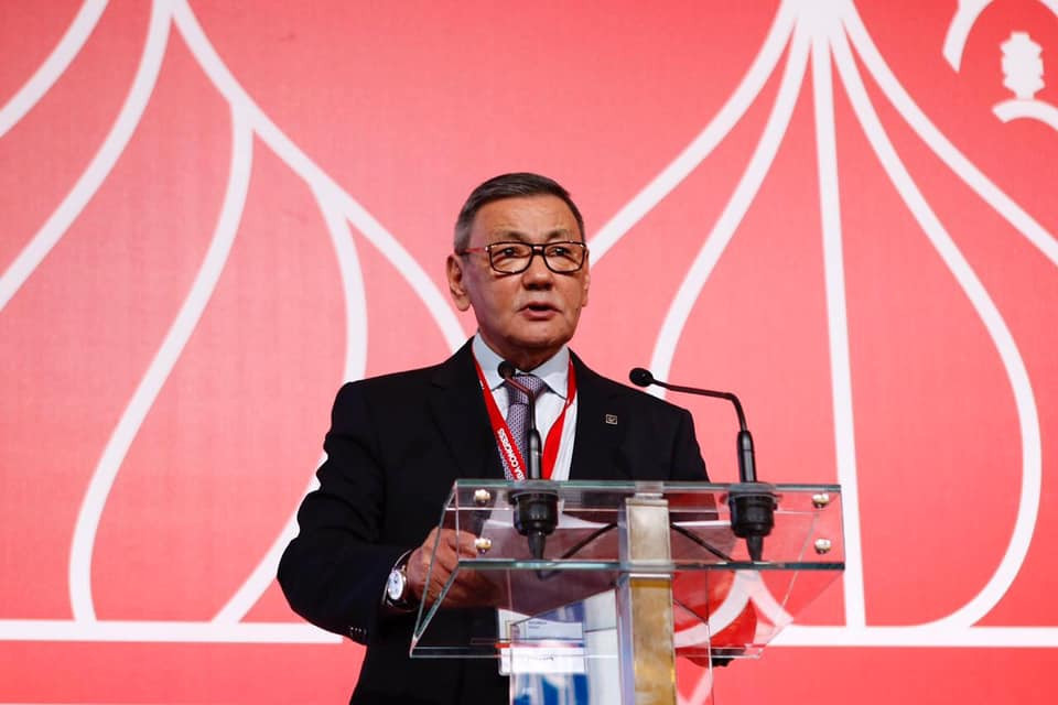 Gafur Rakhimov takes centre stage on opening day of AIBA Congress as prepares for Presidential election