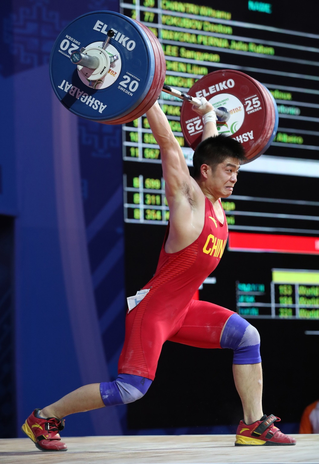 Compatriot Huang Minhao won the snatch but had to settle for the silver medal overall after ending up ninth in the clean and jerk ©IWF