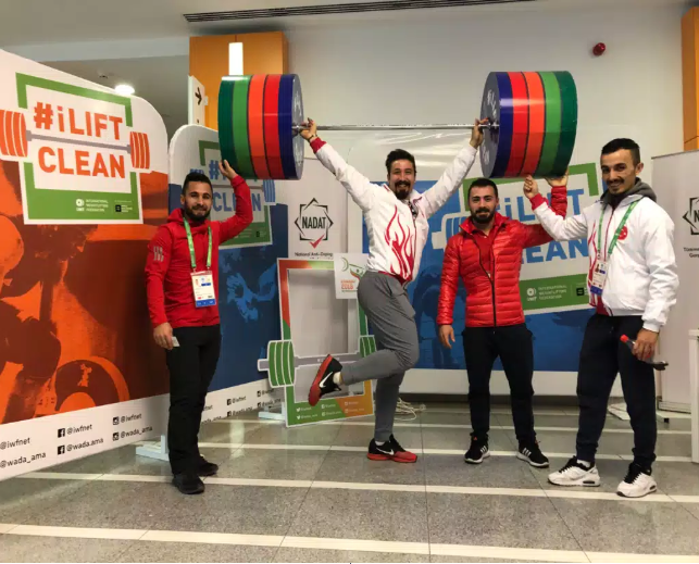 An IWF Anti-Doping Outreach booth has been set up at the 2018 World Championships, promoting the iLiftClean campaign ©IWF