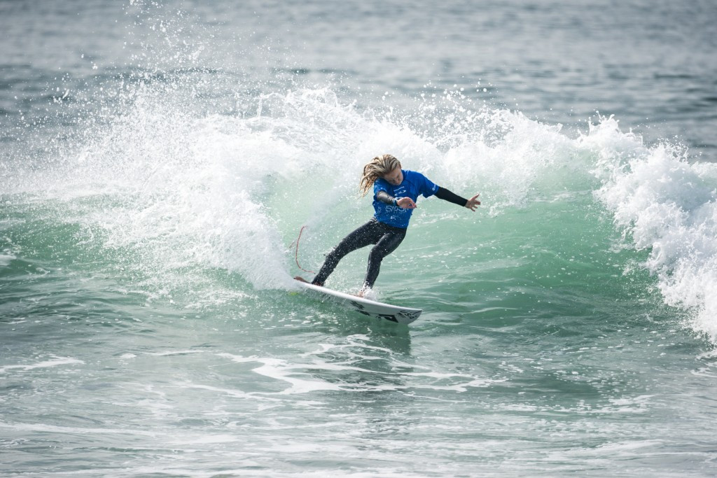 Thirteen-year-old Caitlin Simmers of the United States won the girls' under-16 gold at the ISA World Junior Surfing Championships, posting the highest wave score of the day ©ISA