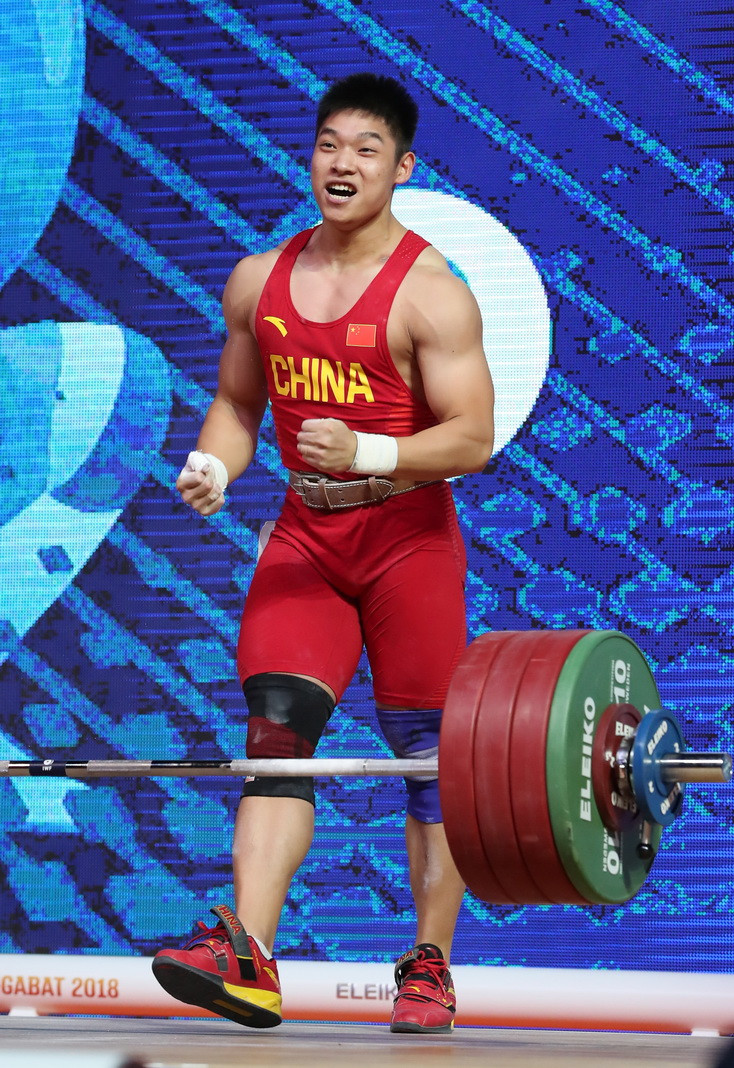 He also prevailed in the clean and jerk with a junior world standard of 204kg ©IWF