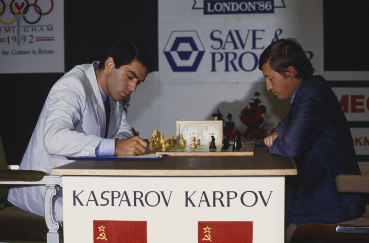 Garry Kasparov vs Boris Spassky: Queen's Gambit (World Cup) 