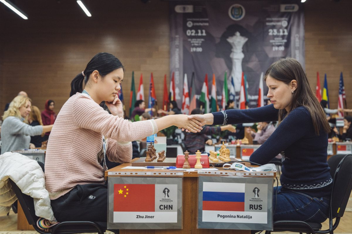 The match between Natalija Pogonina and Zhu Jiner will be decided by a tie breaker tomorrow ©FIDE