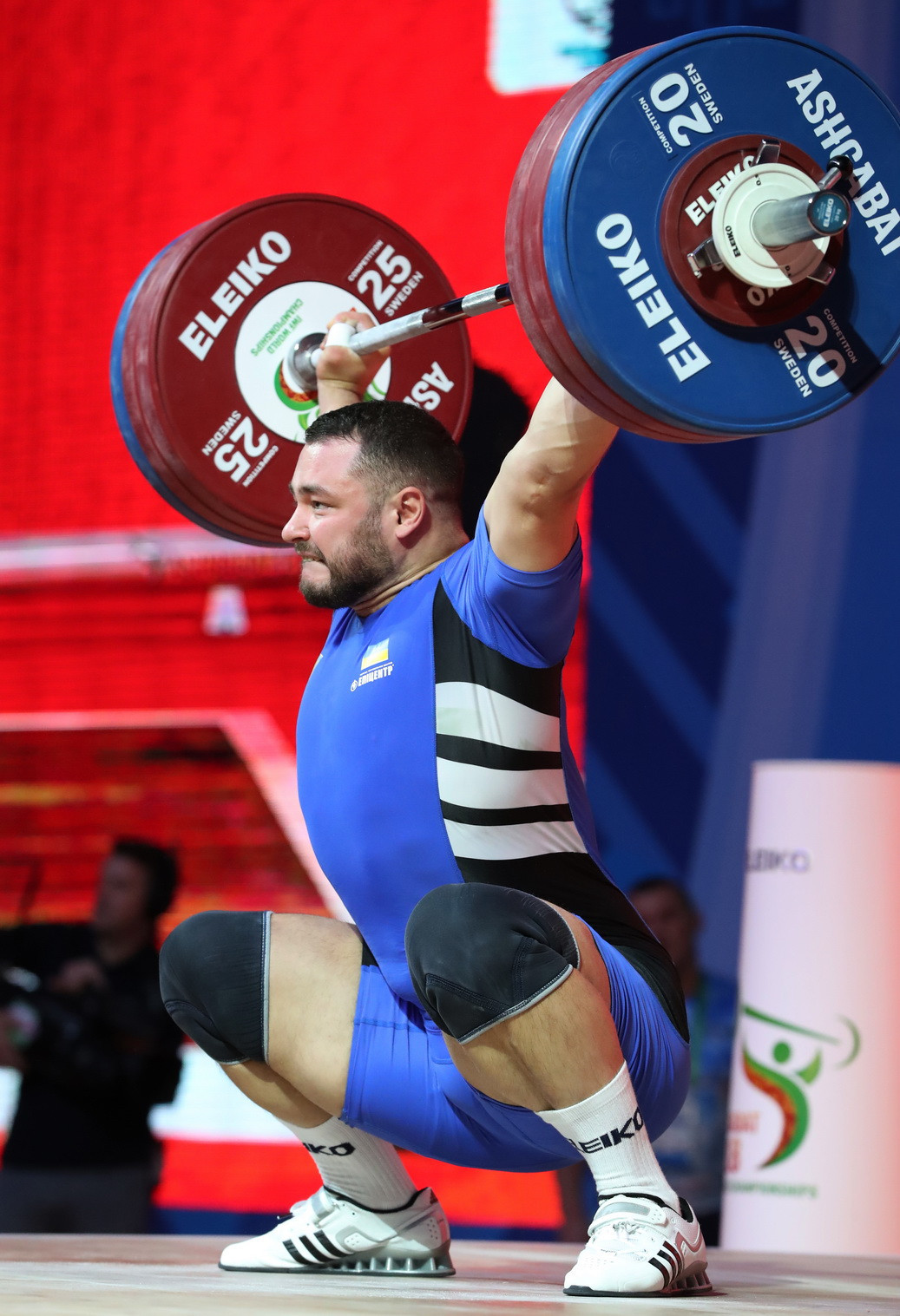Ukraine’s Dmytro Chumak was the overall silver medallist with 393kg ©IWF