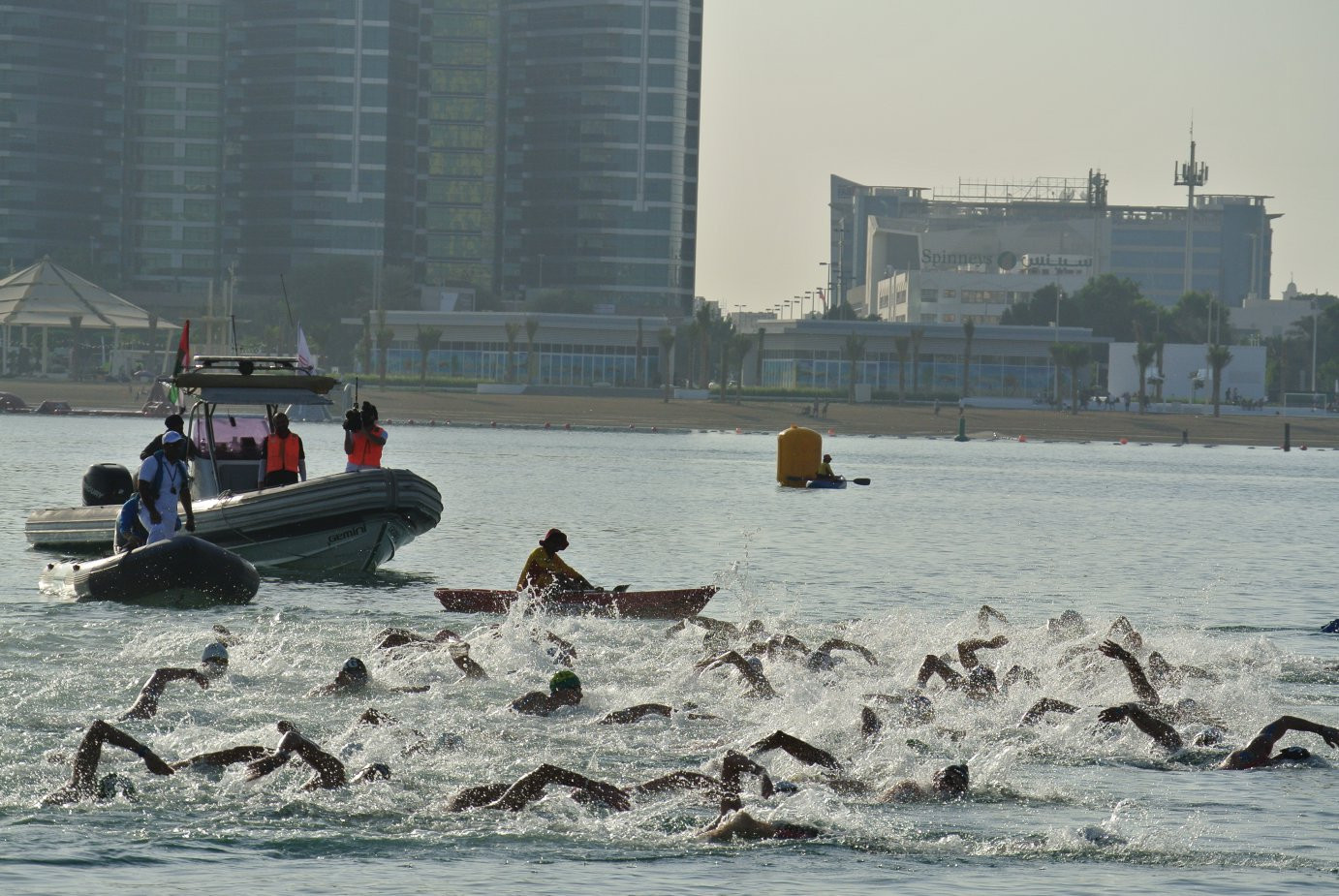Arianna Bridi of Italy was women's winner on the day in the FNA Marathon Swim World Series race at Abu Dhabi, with Brazil's Ana Marcela Cunha claiming the overall title ©FINA