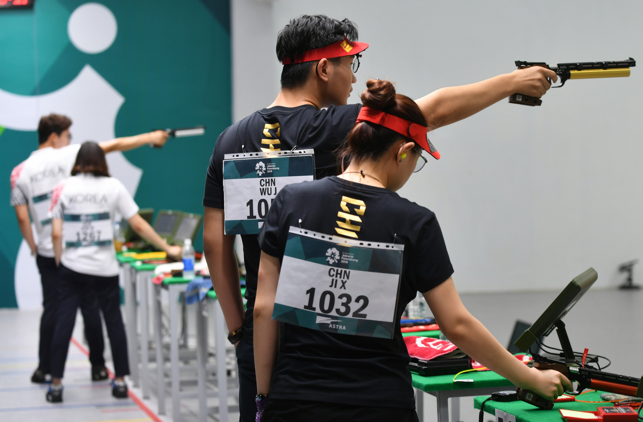 China dominated the 10m air pistol mixed team event, taking home gold and silver ©Getty Images
