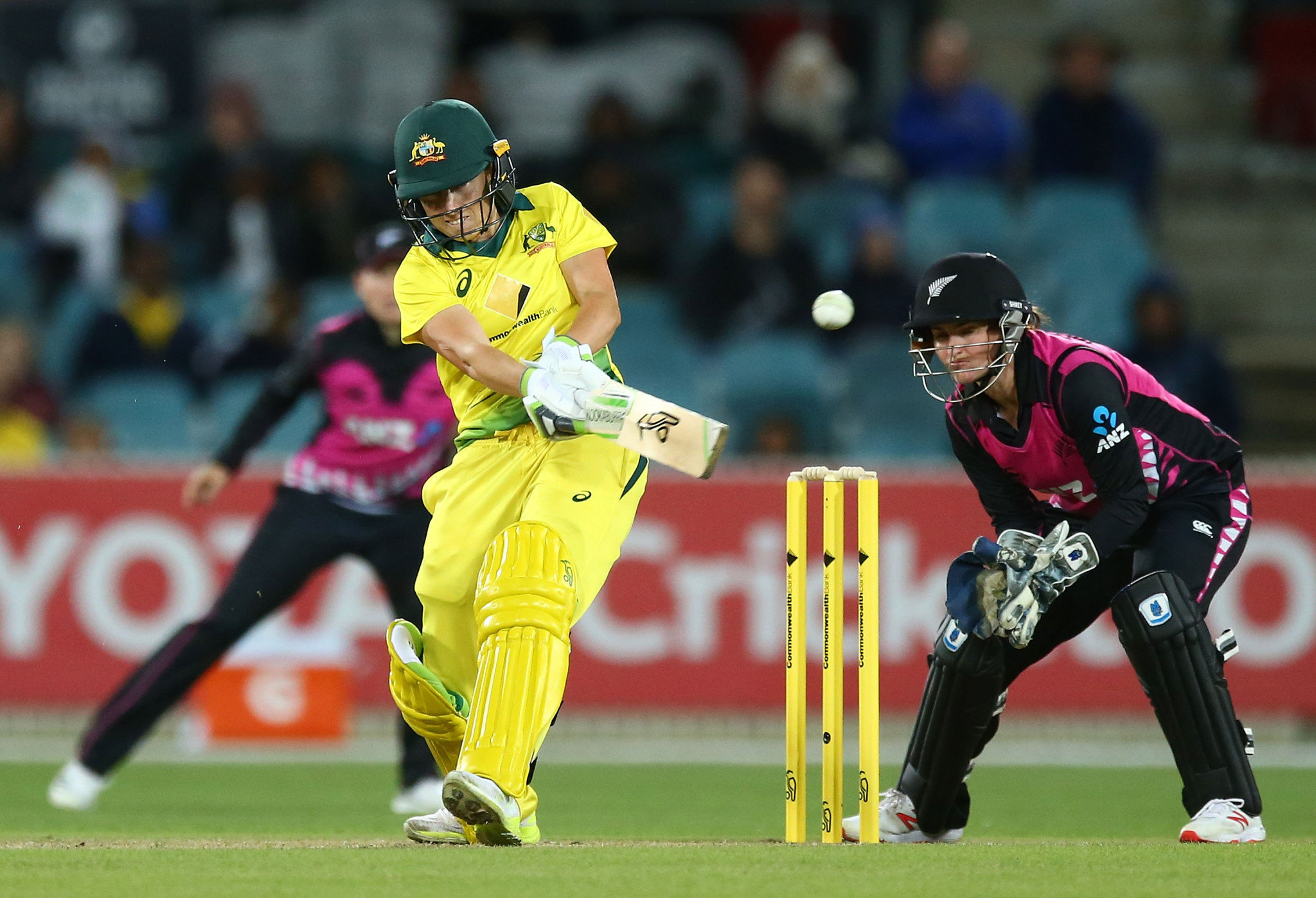 Favourites Australia off to winning start at ICC Women's World T20