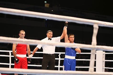 Uzbekistan's Bektemir Melikuziev took less than two minutes to knock-out Georgian veteran Kvachatadze Zaal in the middleweight division ©AIBA/Facebook