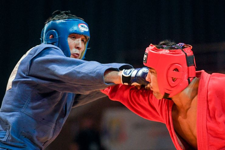 Russia ended the night on 10 golds after winning the over 100kg combat sambo final ©FIAS