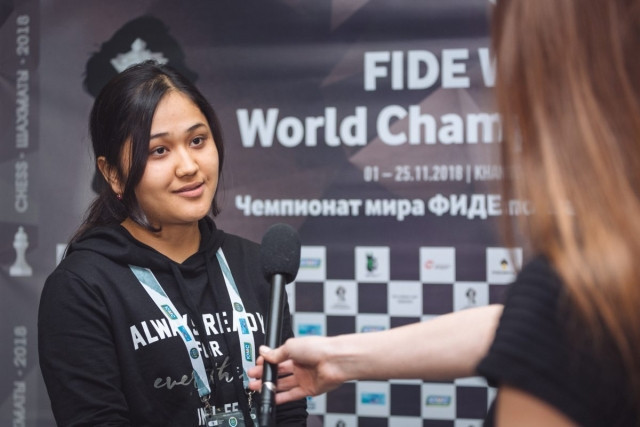Uzbekistan's 19-year-old Guirukhbegim Tokhirjonova, surprise package of the Women's World Chess Championships, now faces defending champion Ju Wenjun of China in the quarter-finals ©FIDE