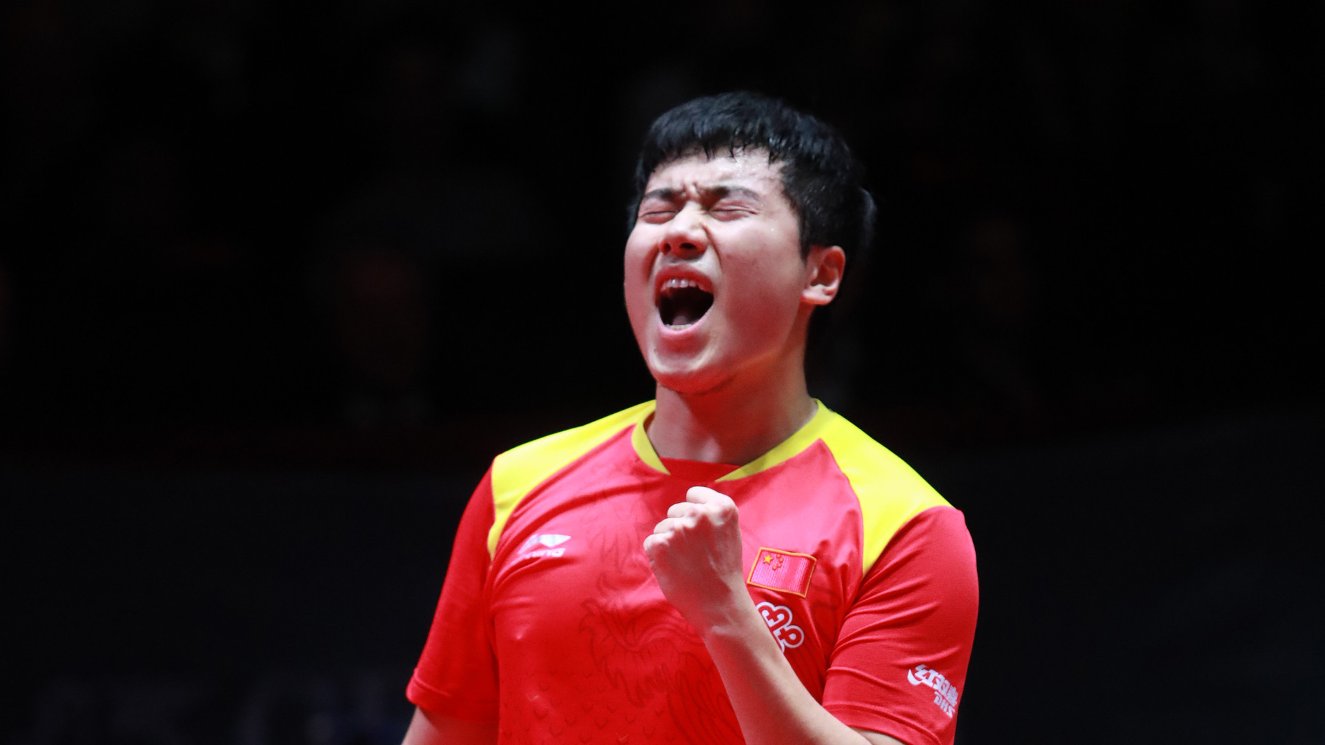 Chinese qualifier Liang Jinghun celebrates an extraordinary men's singles title victory at the ITTF Austrian Open ©ITTF