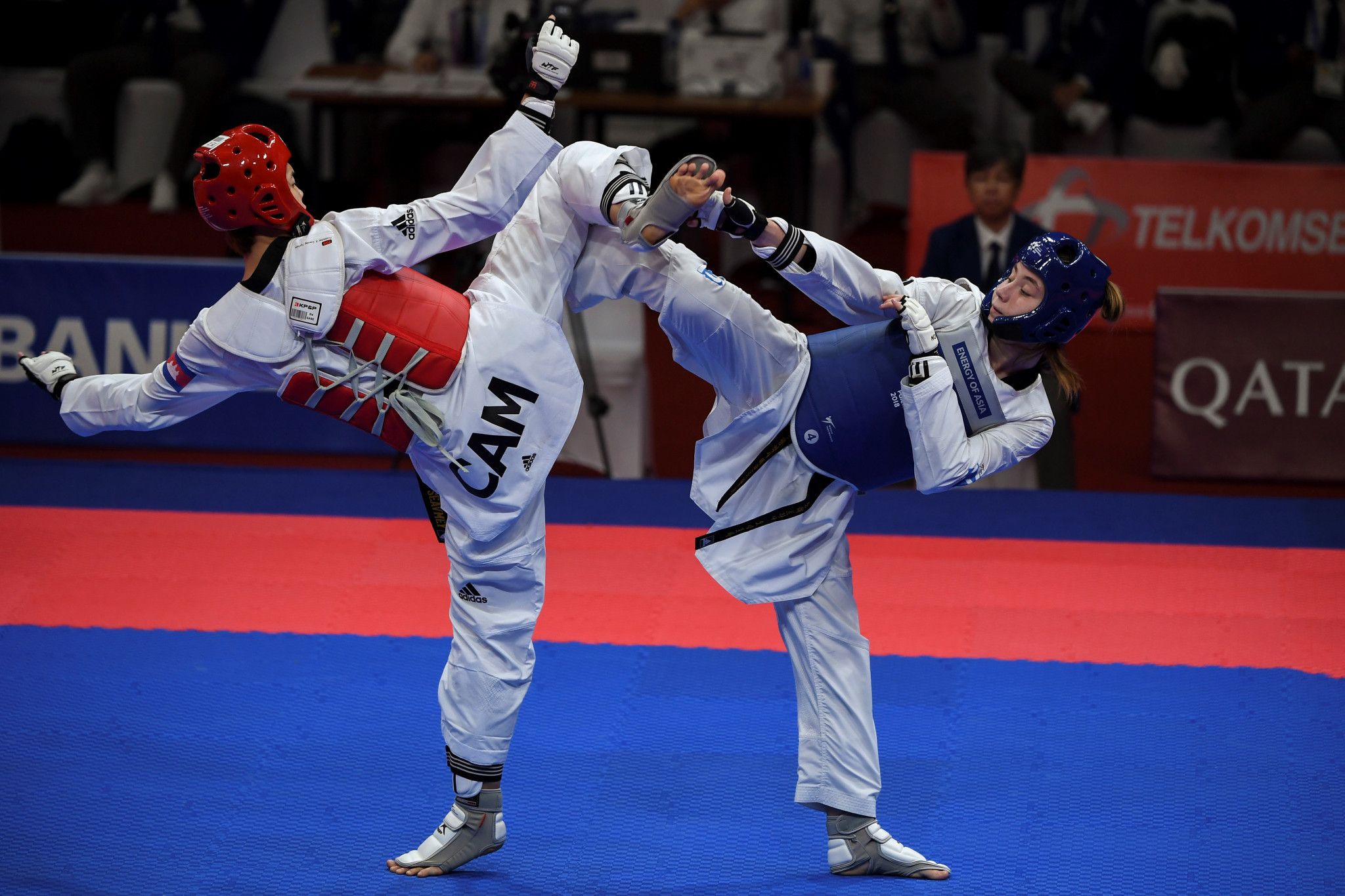 Chungwon Choue delivered a donation to help Cambodian taekwondo ©Getty Images
