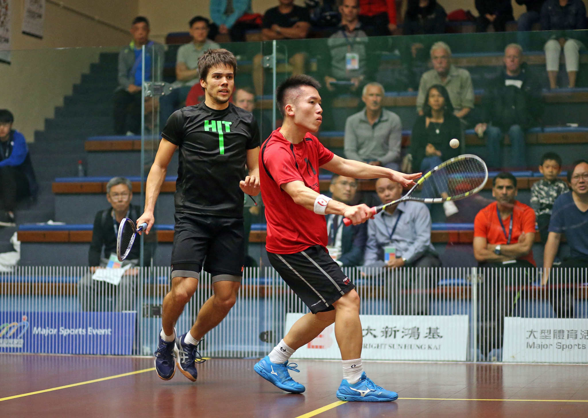 Hong Kong's Tsz Fung Yip beat Finland's Olli Tuominen to progress to the next round of the PSA Hong Kong Open ©PSA