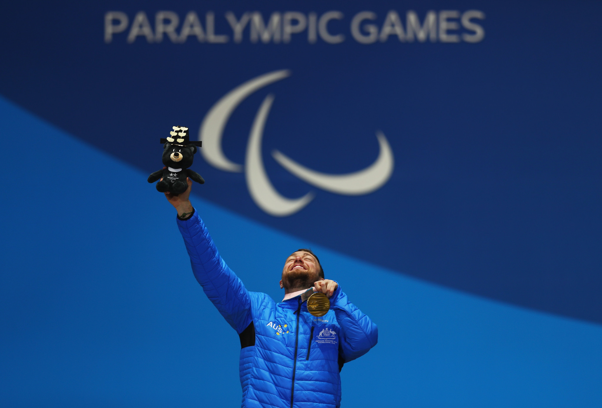 Simon Patmore won gold in the men's snowboard cross SB-UL at the 2018 Pyeongchang Winter Paralympics to make him the first Australian to get a medal at both the summer and winter editions ©Getty Images