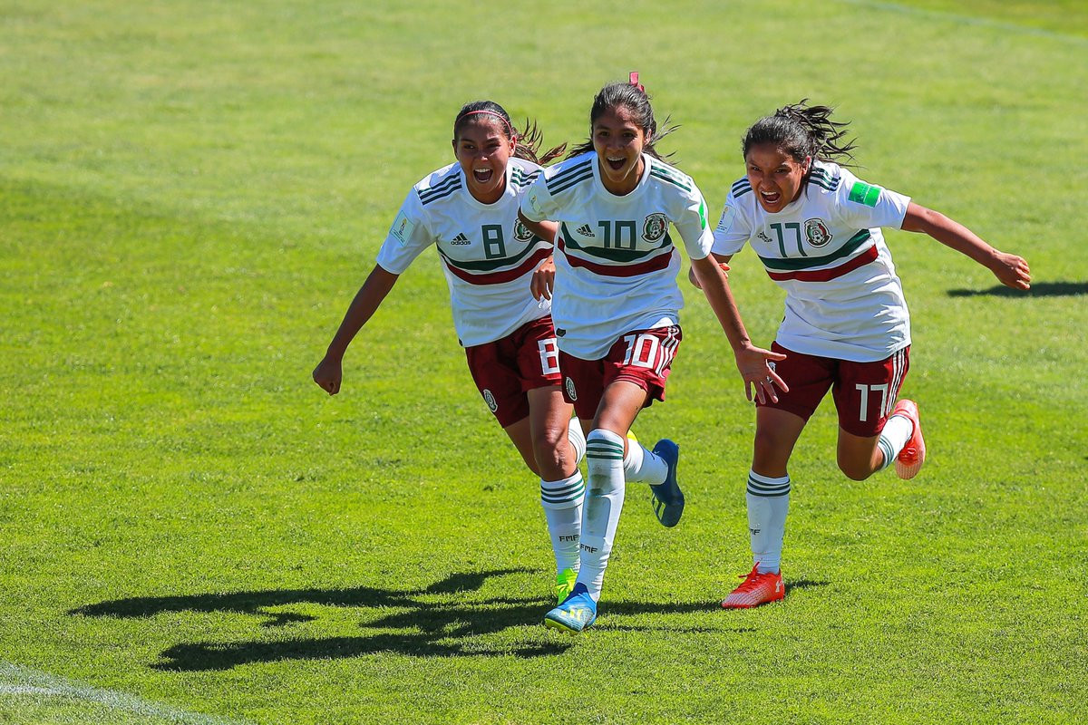 Mexico celebrate securing their quarter-final place at the FIFA Under-17 Women's World Cup in Uruguay ©FIFA Women's World Cup
