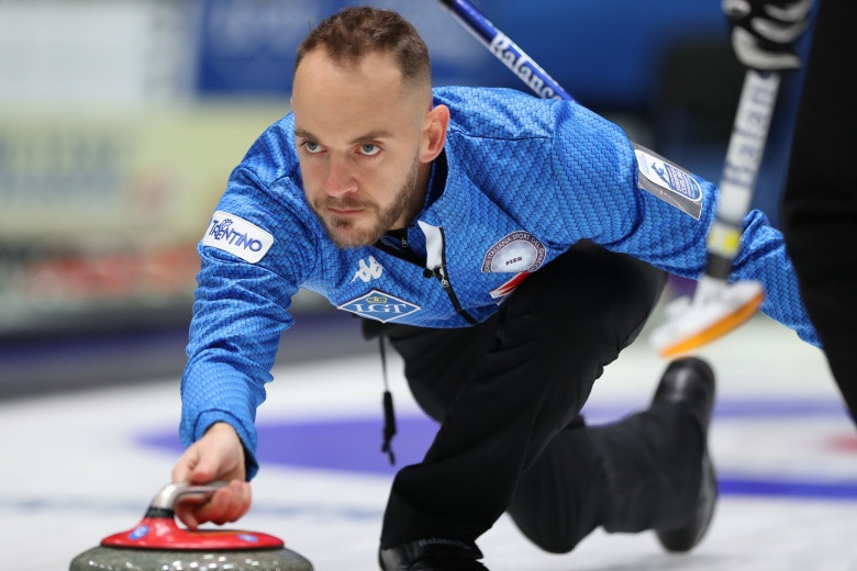 Italy qualify for men's semi-finals at European Curling Championships