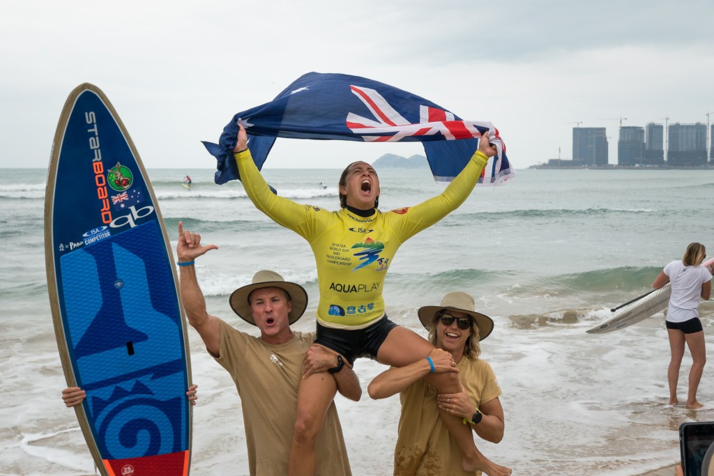 Australia's Shakira Westdorp claimed an unprecedented third consecutive women’s stand-up paddle surfing title as action continued today at the World SUP and Paddleboard Championship in Wanning in China ©ISA/Sean Evans