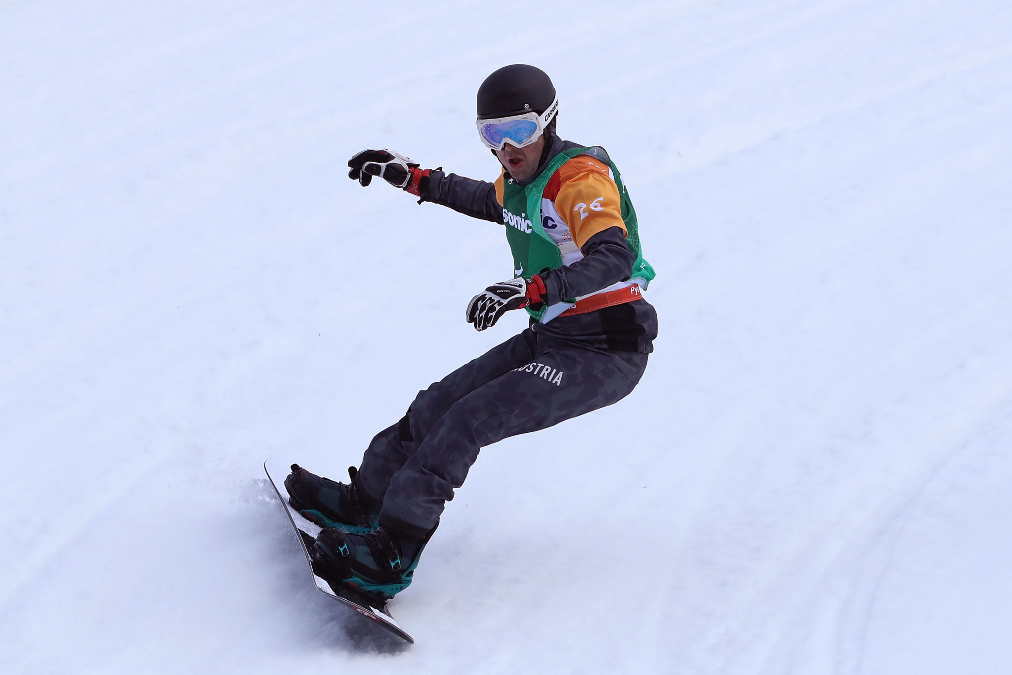 Schett beats Vos to gain first Para Snowboard World Cup win for 22 months