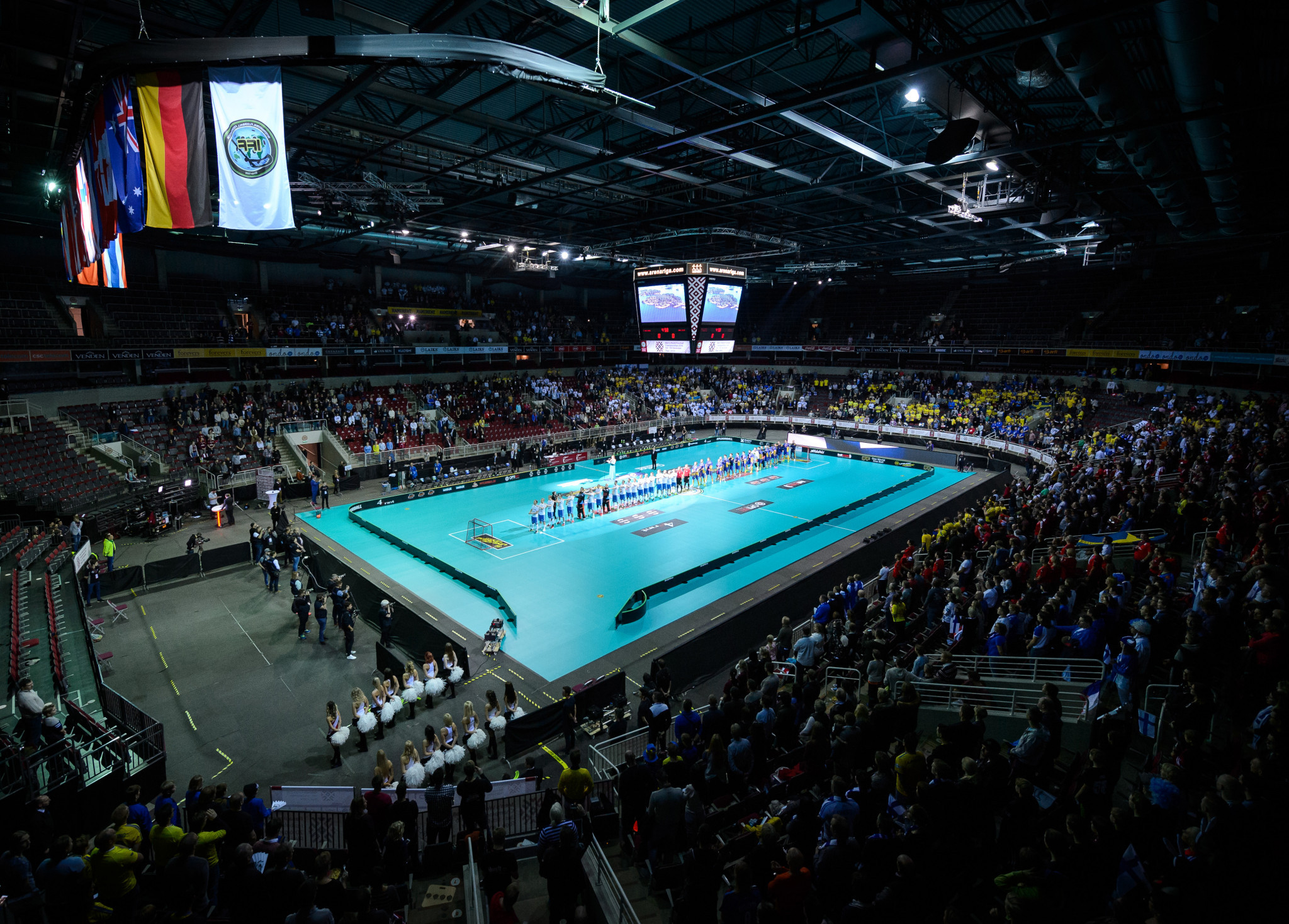 Action is underway at the Men's World Floorball Championships in Prague ©IFF
