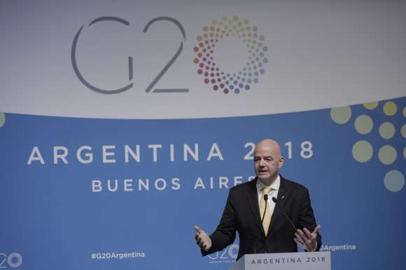 Gianni Infantino told world leaders at the G20 Summit in Buenos Aires that football could be a tool to help bring the world closer together ©FIFA