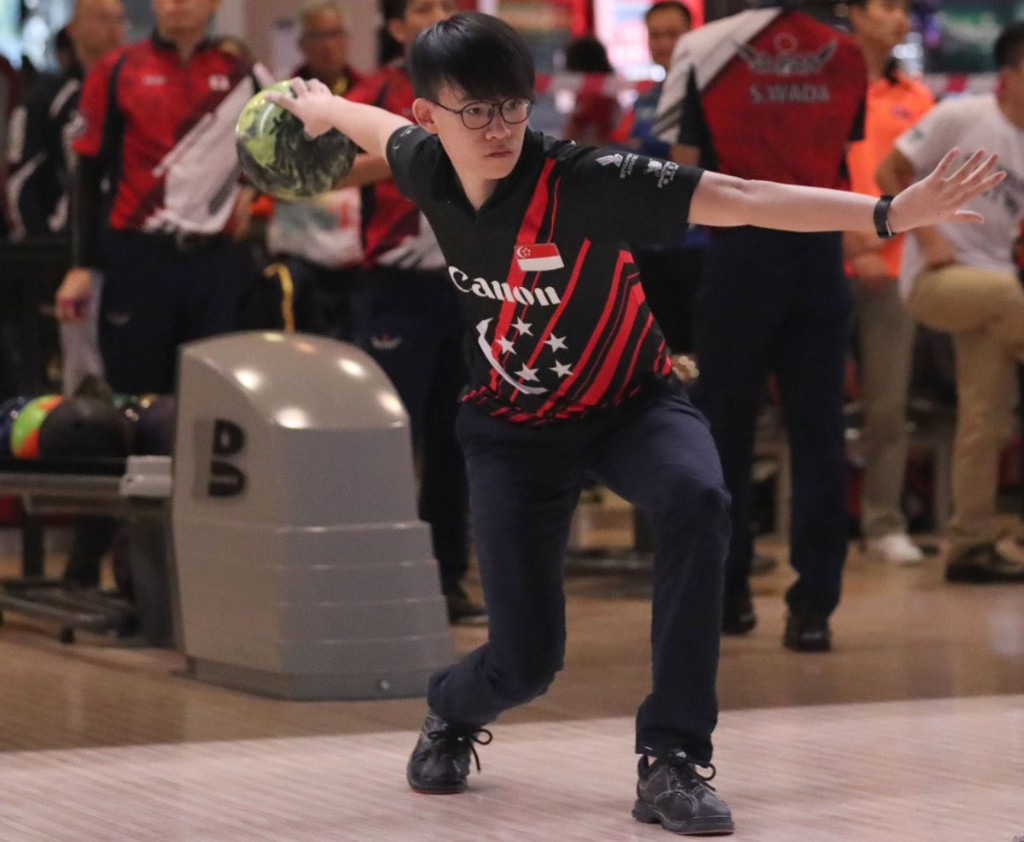 Singapore's Jaris Goh, Basil Ng, Jonovan Neo, Joel Tan, Darren Ong and Keith Saw have qualified for the team of five semi-finals at the Men's World Tenpin Bowling Championships ©World Bowling