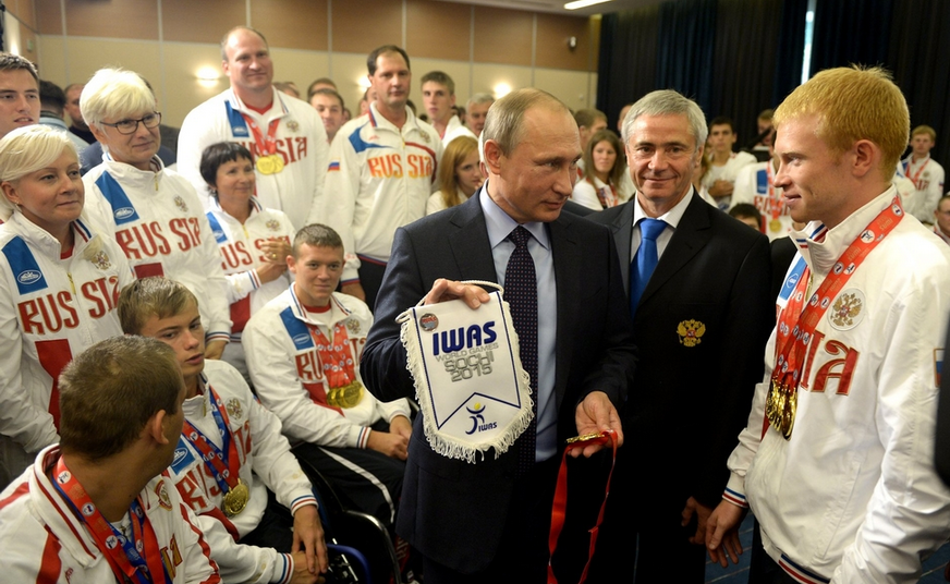 Vladimir Putin congratulated Russian athletes on their success at the IWAS World Games in Sochi ©IWAS 