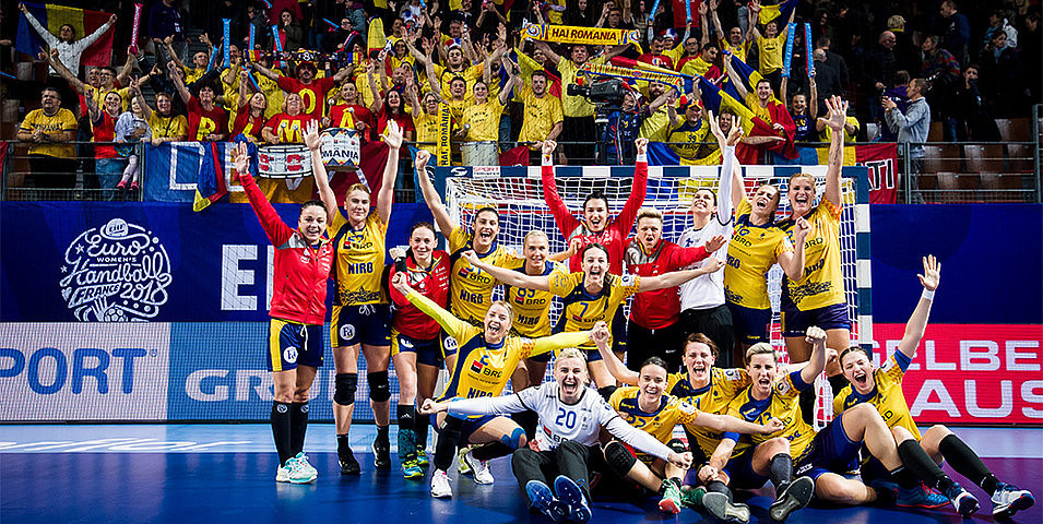Romania revel in their record win over defending champions Norway in the European Women's Handball Championships ©EHF